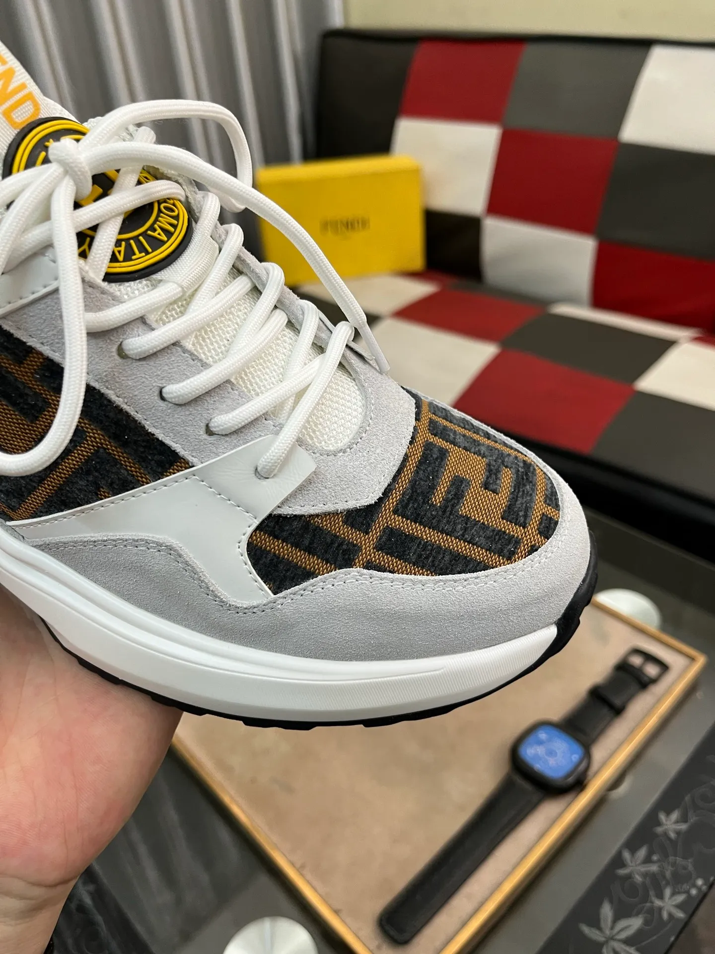 Men's shoes 💰458⌚️⌚️FENDI "FENDI" Regular size: 38-44 (casual shoes) Product materials: Selected cowhide upper, soft sheepskin lining; original outsole. 6️⃣colors available